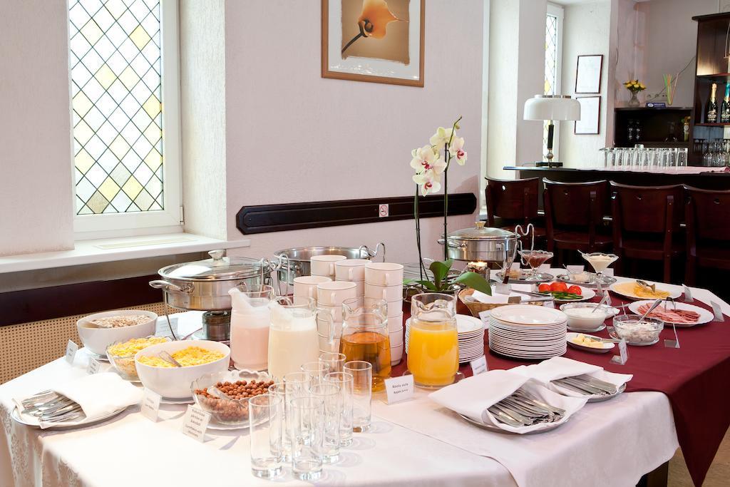 Kolonna Hotel Brigita Riga Extérieur photo